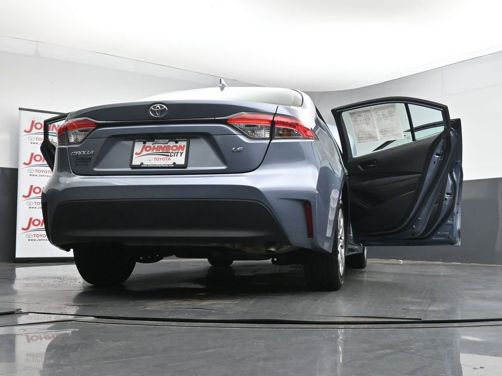 Used 2024 Toyota Corolla LE image 43