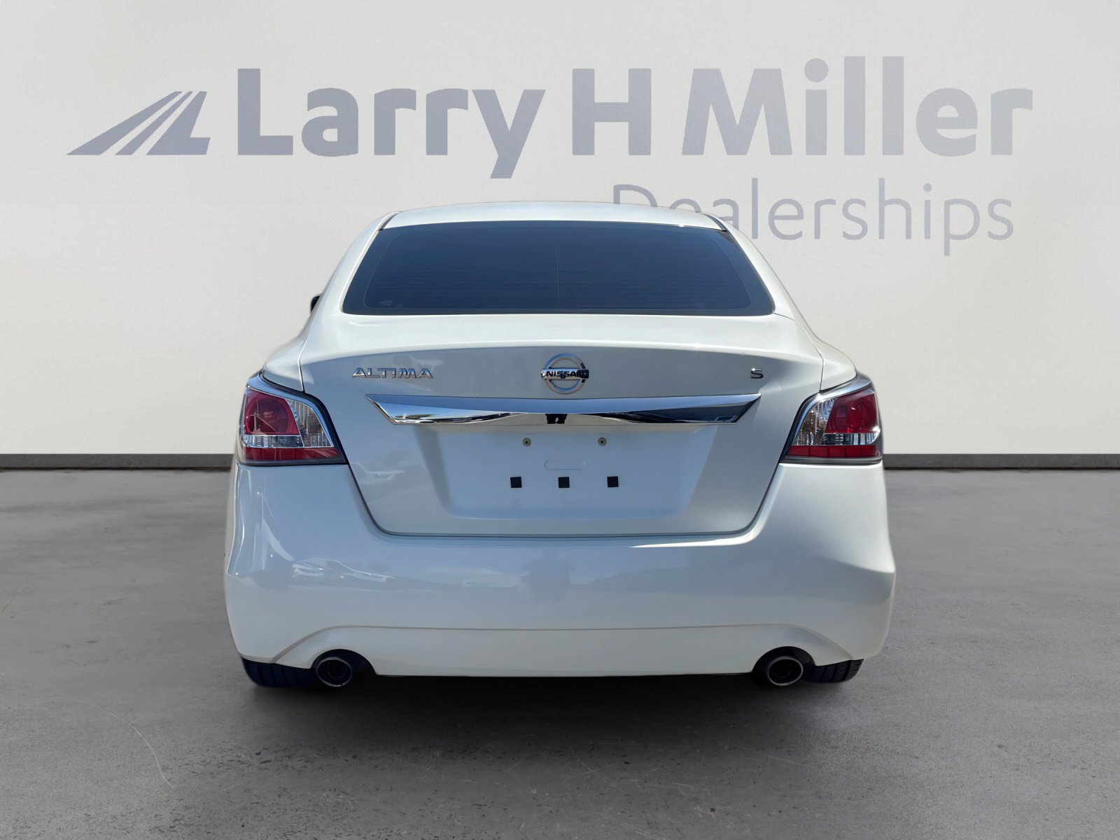 Used 2015 Nissan Altima 2.5 S w/ Power Driver Seat Package FWD image 4