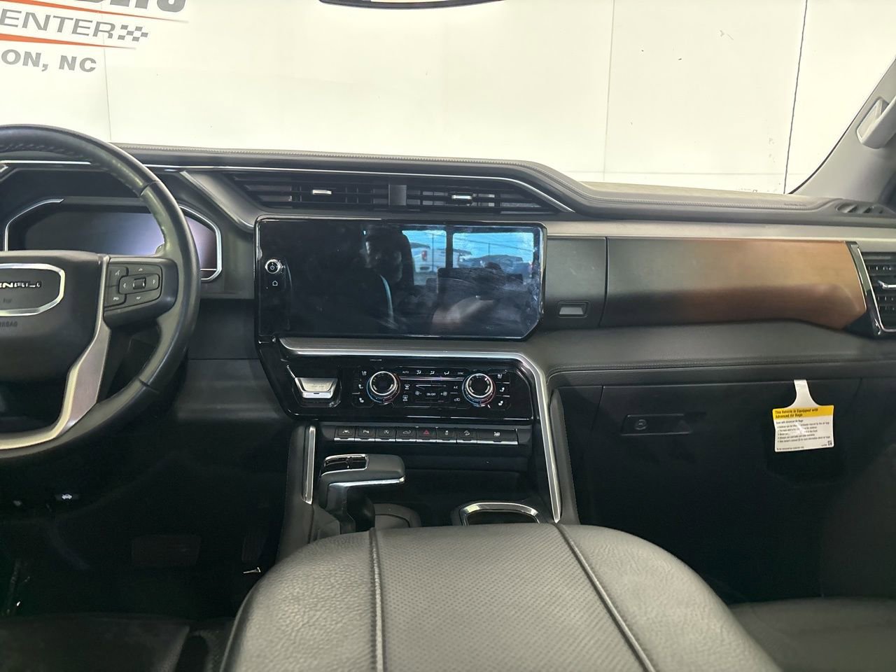 Used 2023 GMC Sierra 1500 Denali AWD/4WD image 25