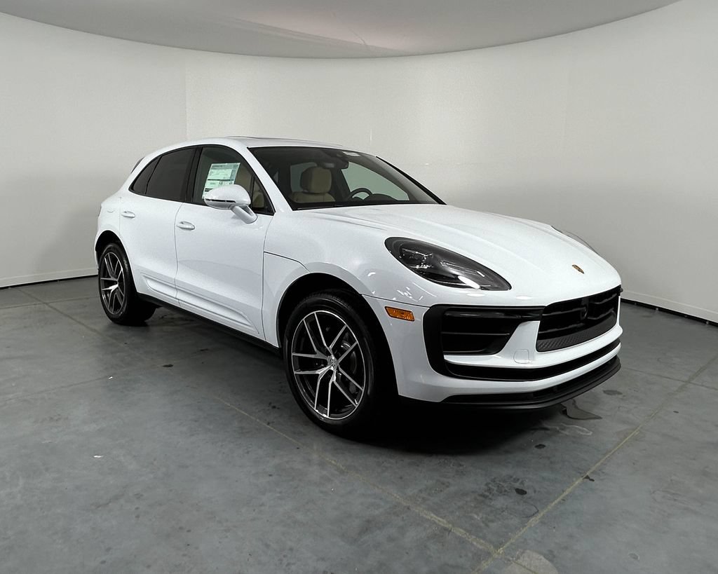 New 2026 Porsche Macan AWD/4WD image 9