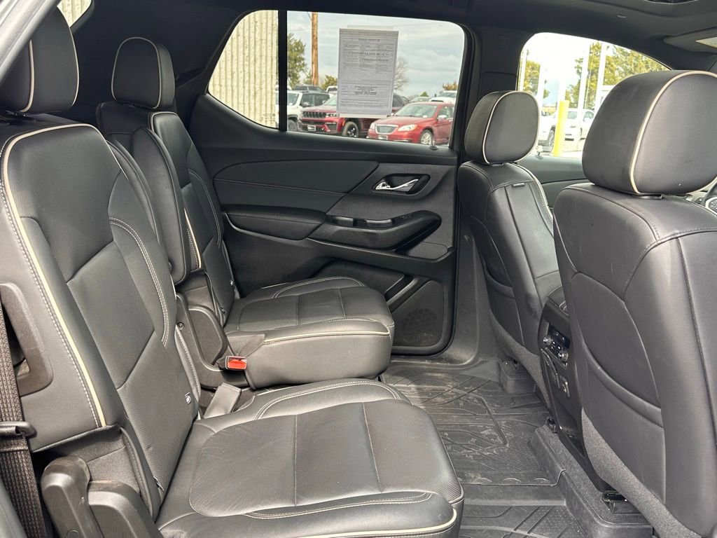 Used 2022 Chevrolet Traverse Premier w/ LPO, Floor Liner Package image 19