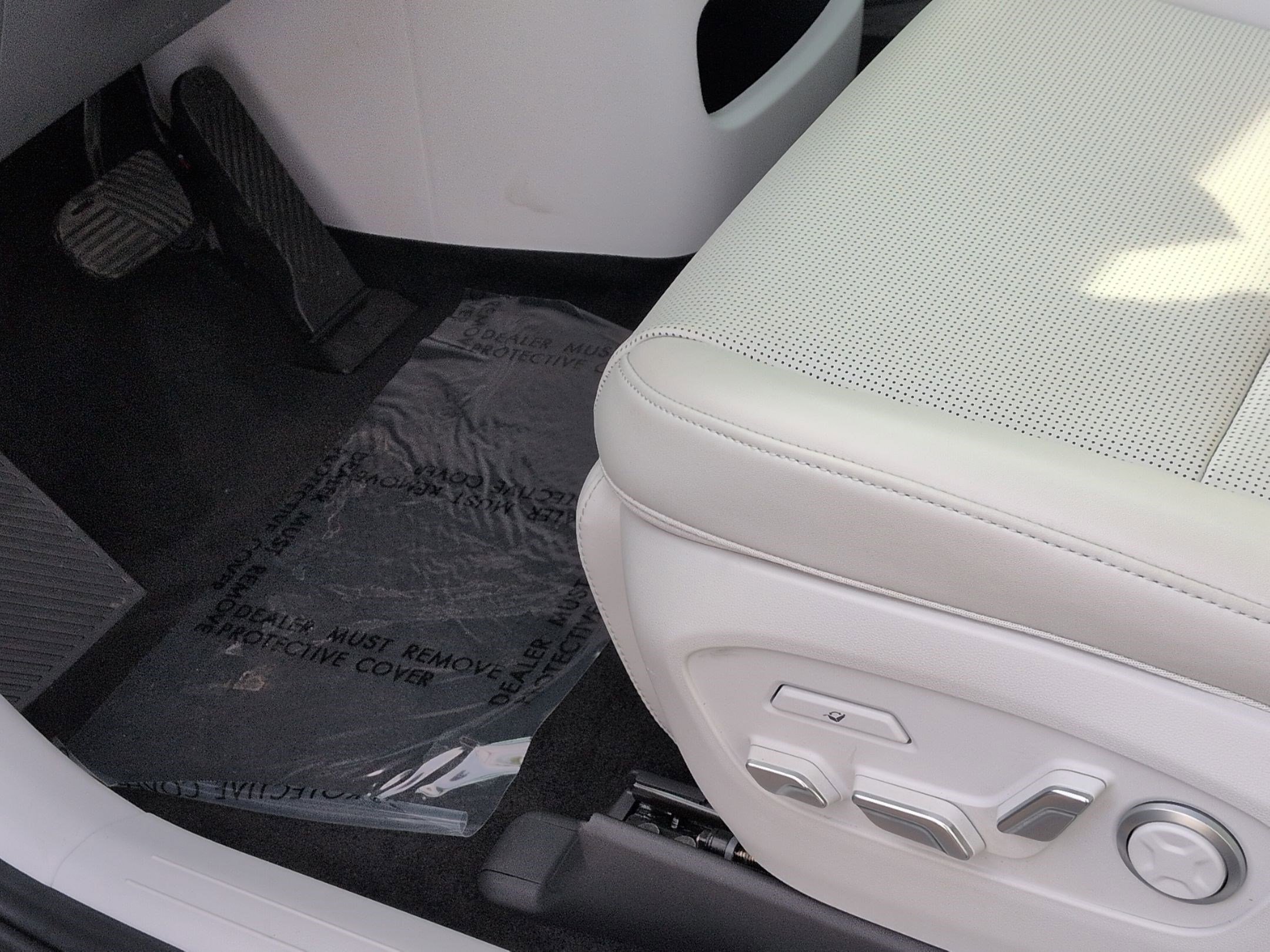 Used 2026 Hyundai Ioniq 9 Limited image 17