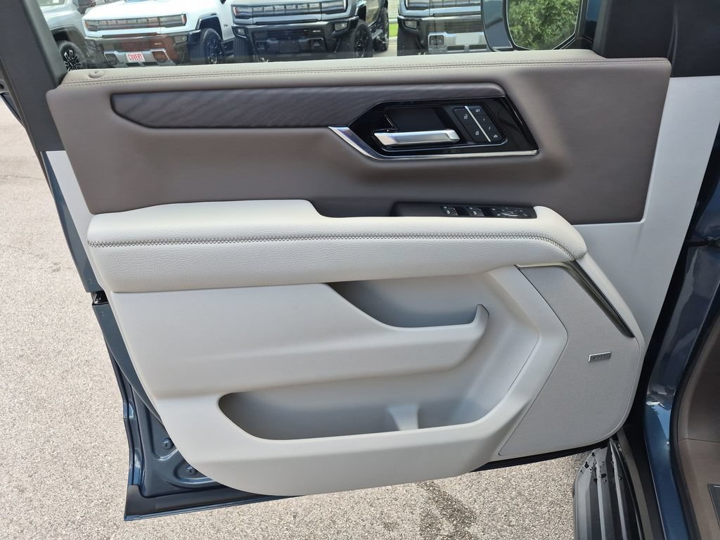 New 2026 GMC Yukon Denali AWD/4WD image 19