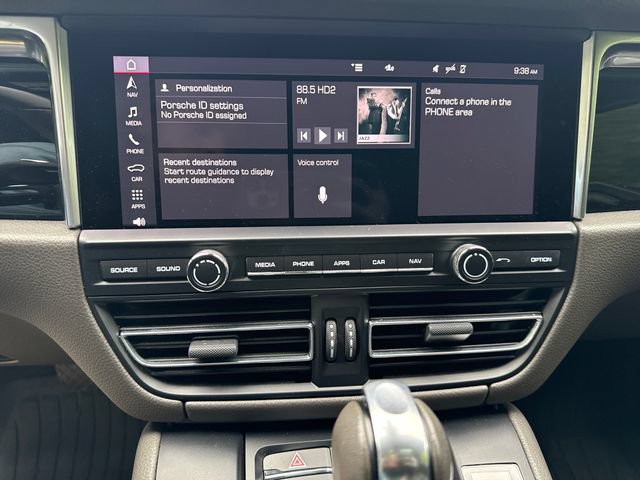 Used 2020 Porsche Macan S AWD/4WD image 22