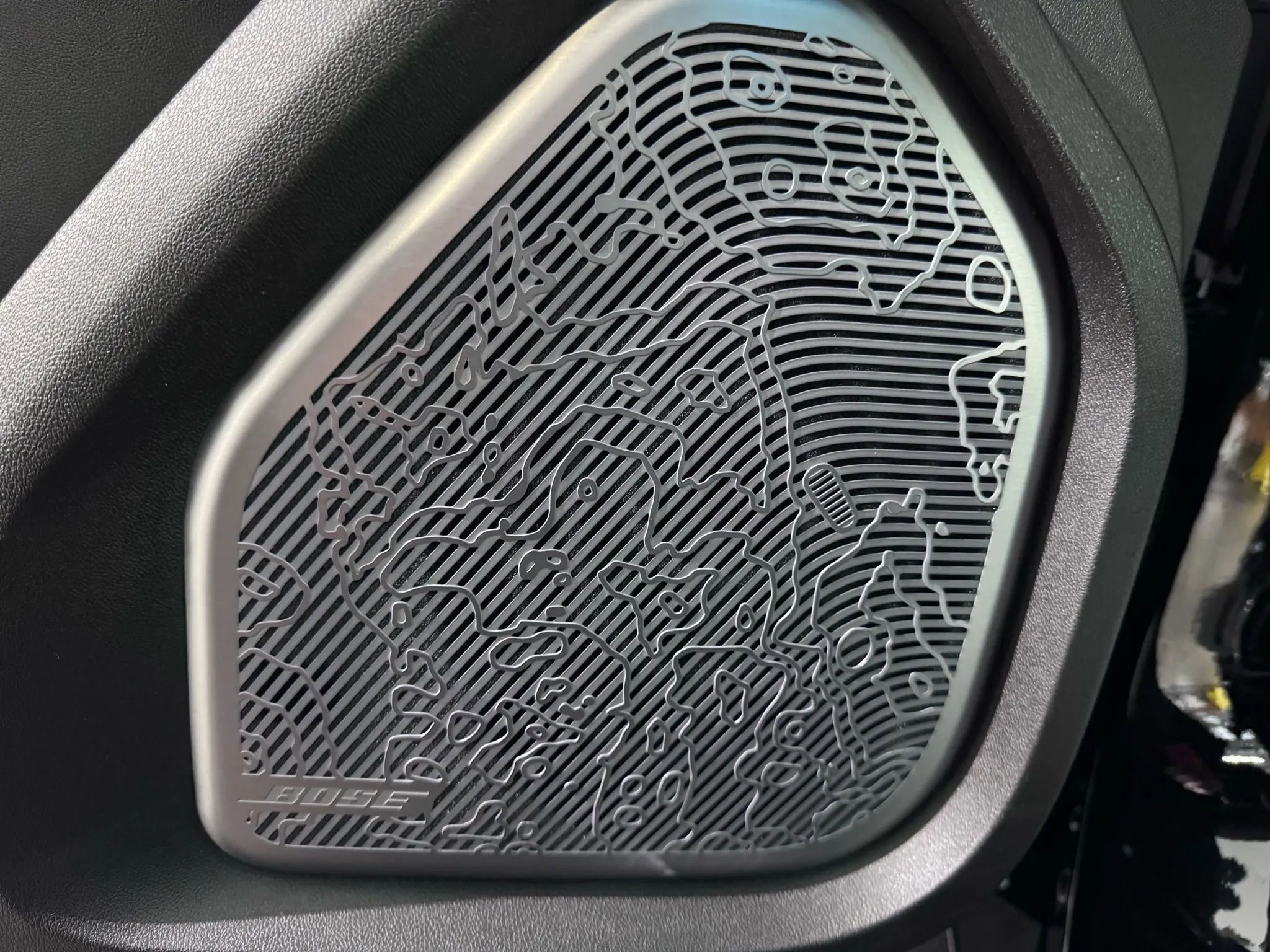 Used 2024 GMC Hummer EV 2X w/ LPO, Illumination Package image 29