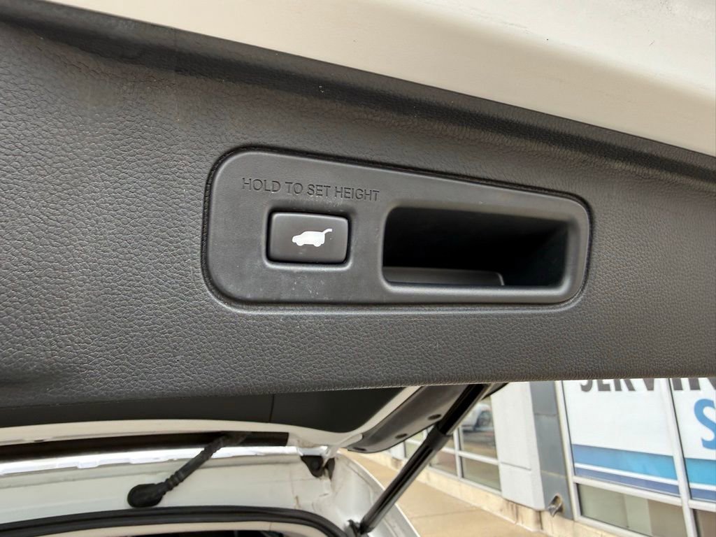 Used 2023 Honda Pilot Elite image 39