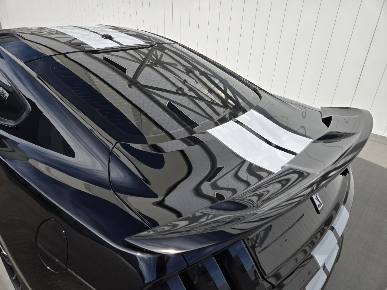 Used 2019 Ford Mustang Shelby GT350 w/ Technology Package image 23