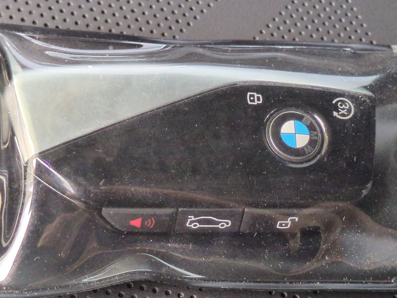 Certified 2025 BMW i7 xDrive60 w/ Executive Package image 34