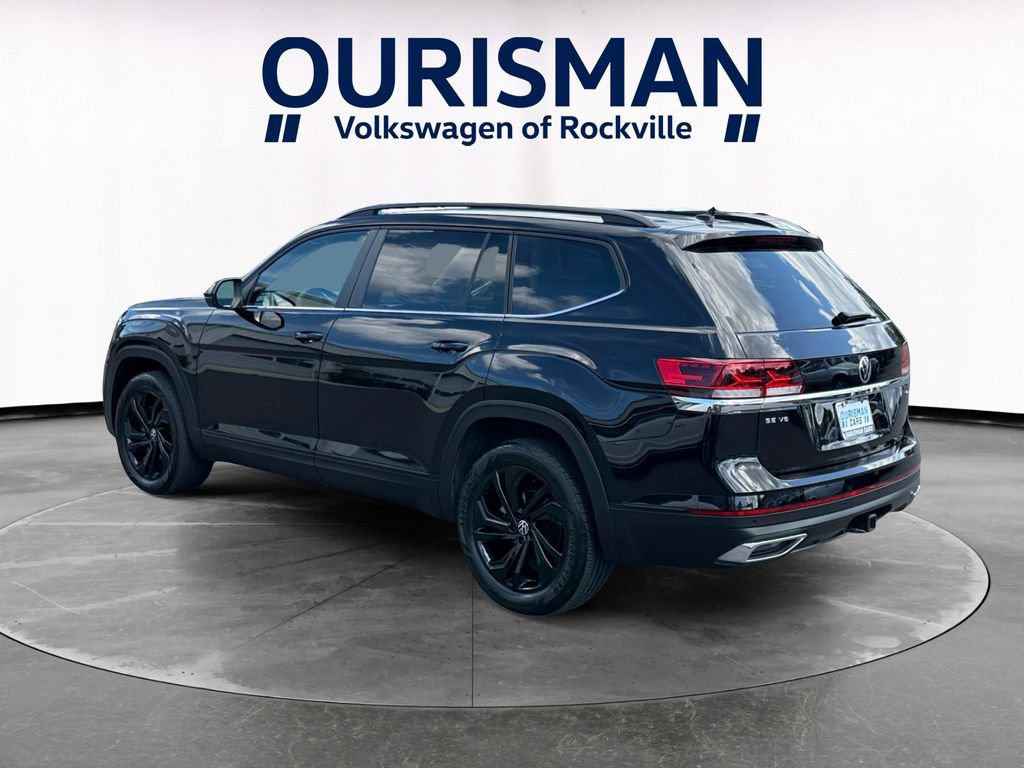Used 2023 Volkswagen Atlas SE w/ Black Wheel Package AWD/4WD image 4