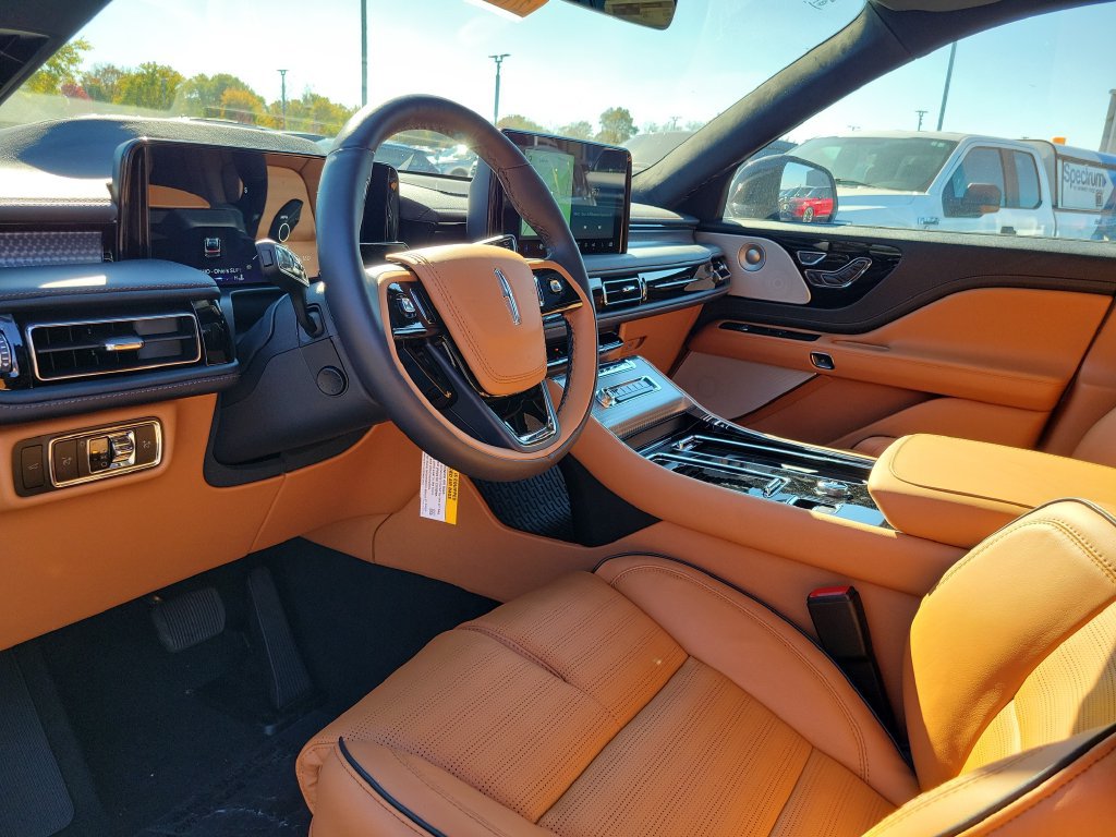 New 2027 Lincoln Aviator Black Label w/ Dynamic Handling Package AWD/4WD image 21