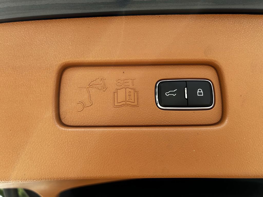 Used 2020 Lincoln Aviator Black Label w/ Dynamic Handling Package AWD/4WD image 34