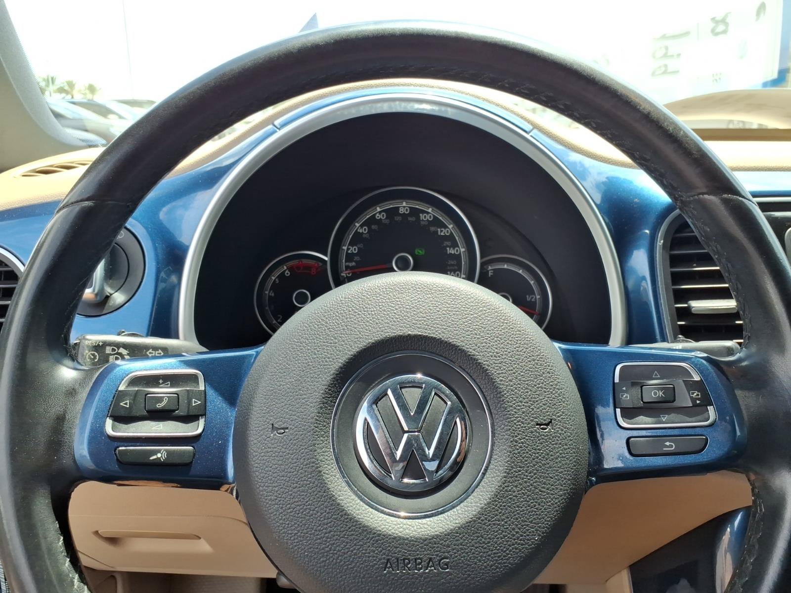 Used 2019 Volkswagen Beetle 2.0T SE w/ SE Premium Package FWD image 26