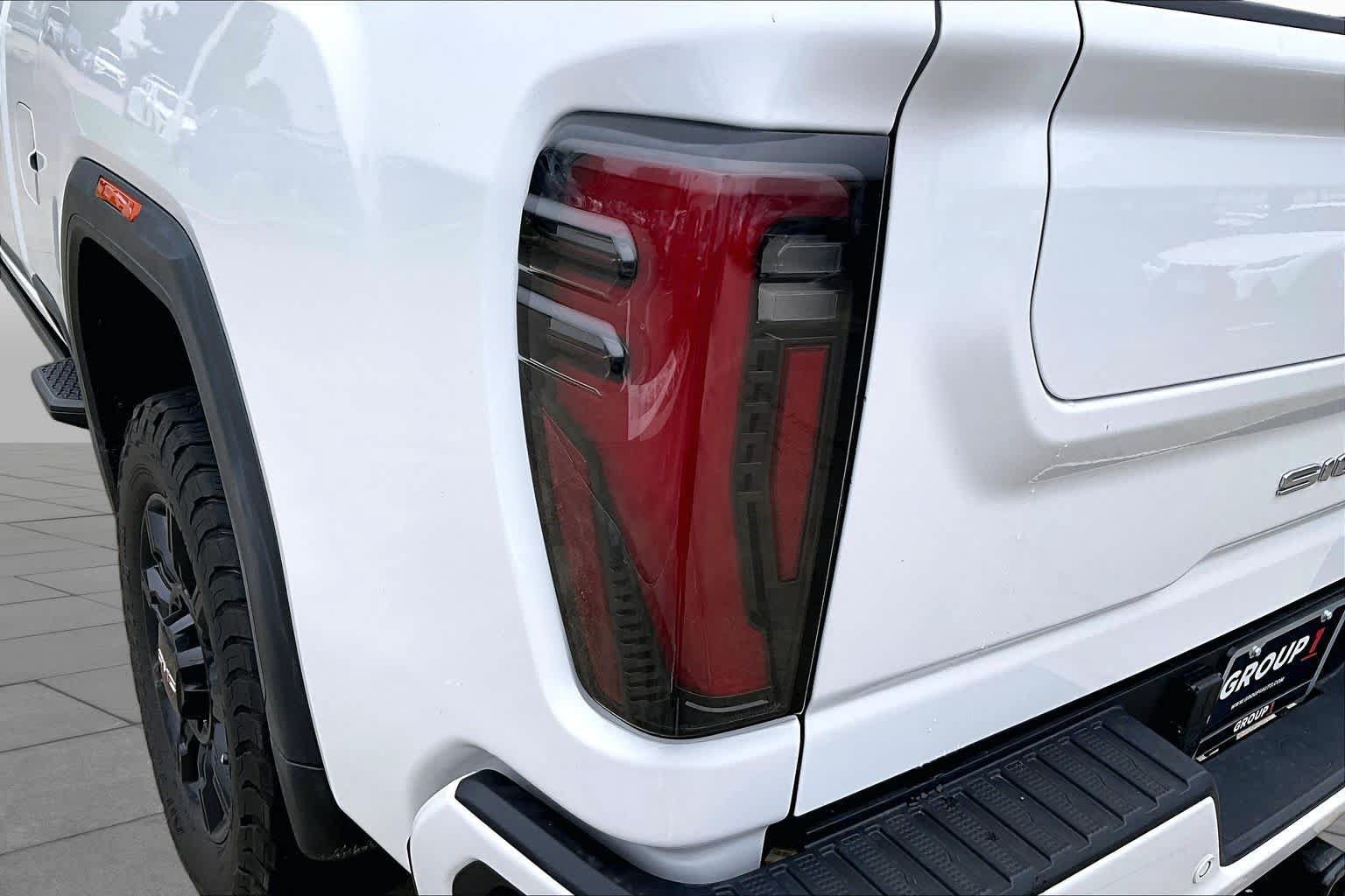 Used 2025 GMC Sierra 2500 AT4 w/ AT4 Premium Plus Package AWD/4WD image 27