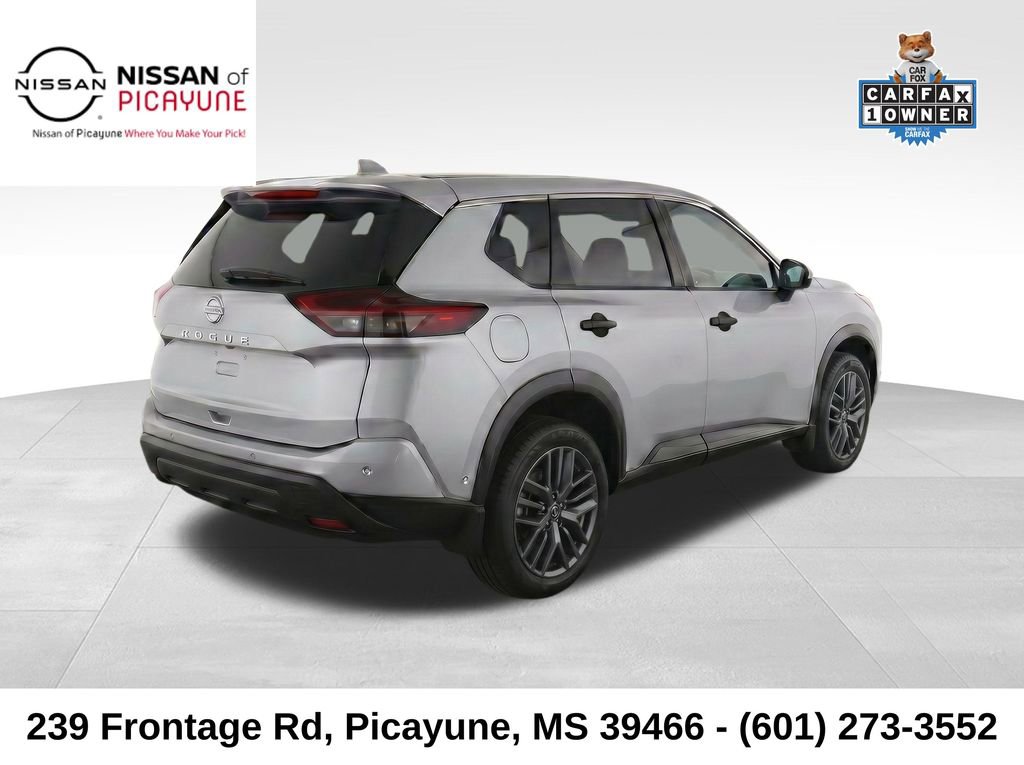 Used 2024 Nissan Rogue S FWD image 4