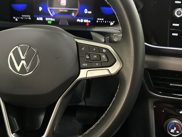 Certified 2023 Volkswagen Taos SE image 30