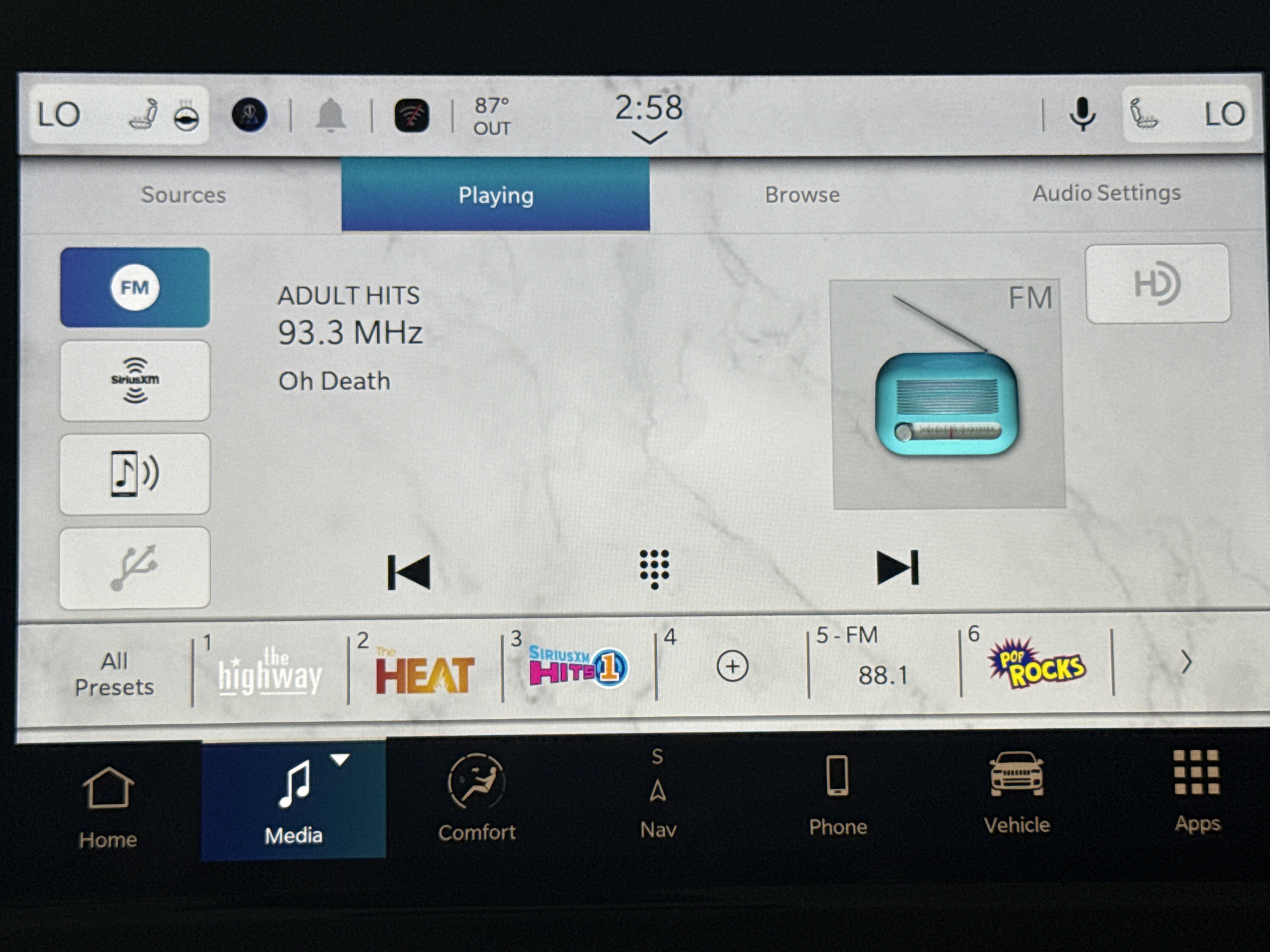 New 2026 Jeep Compass Trailhawk w/ Sun, Sound & Navigation Group AWD/4WD image 21