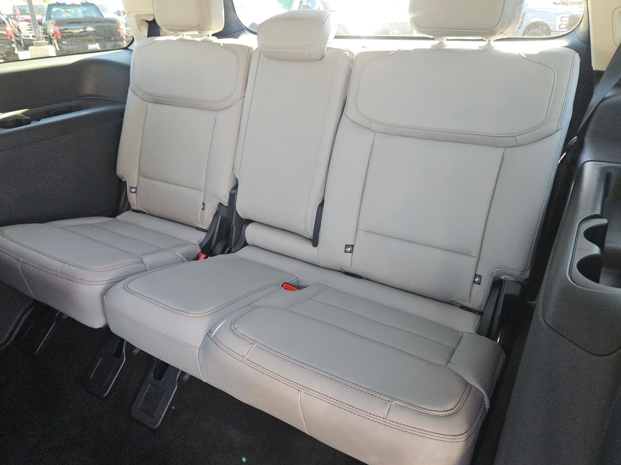 New 2025 Ford Expedition Active image 28