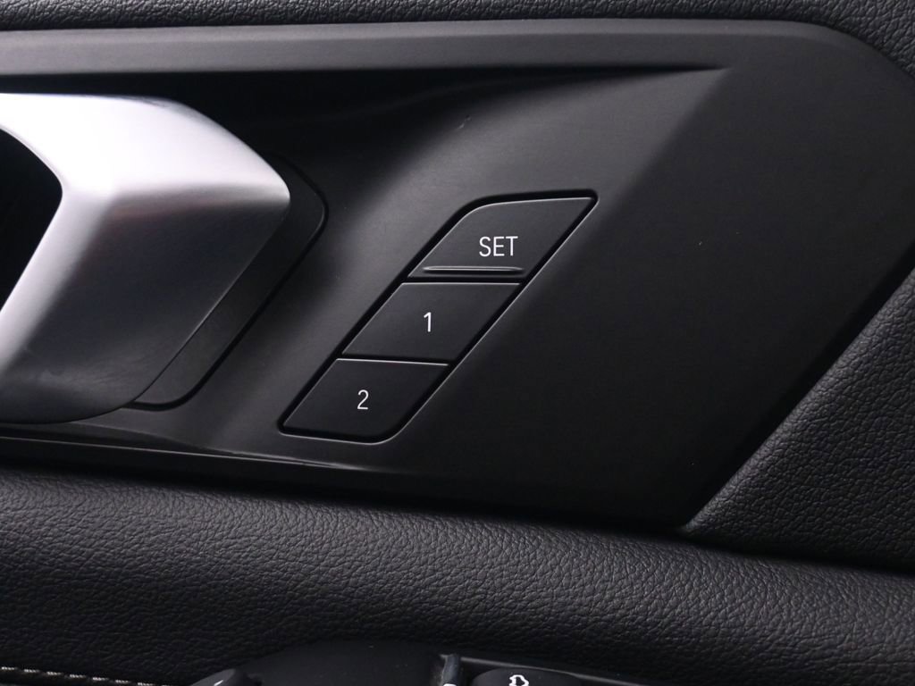 Used 2022 BMW X5 xDrive40i w/ M Sport Package image 48