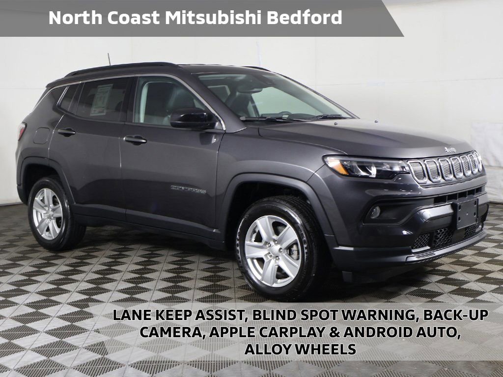 Used 2022 Jeep Compass Latitude image 1