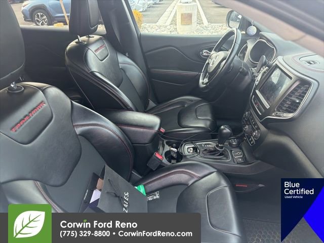 Used 2019 Jeep Cherokee Trailhawk image 11