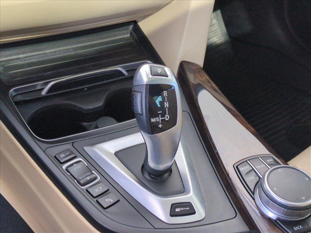 Used 2017 BMW 330e RWD image 12