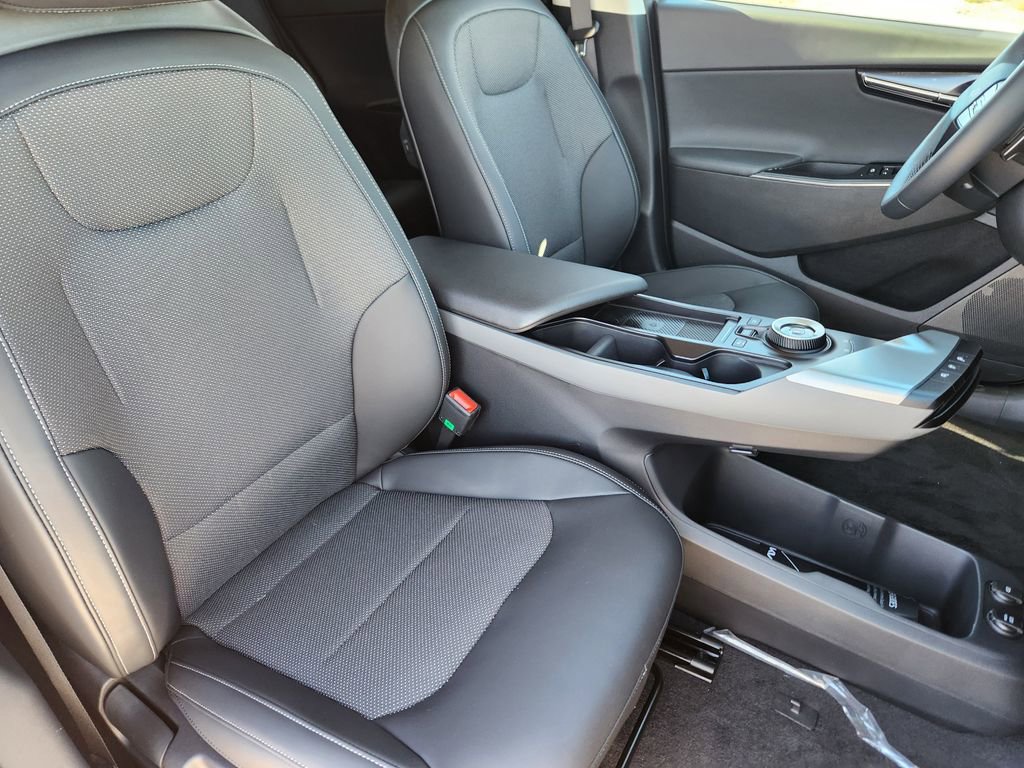 New 2025 Kia EV6 Light w/ Light LR Technology Package image 13