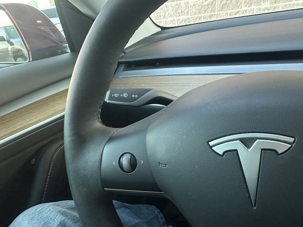 Used 2023 Tesla Model 3 Standard Range image 15