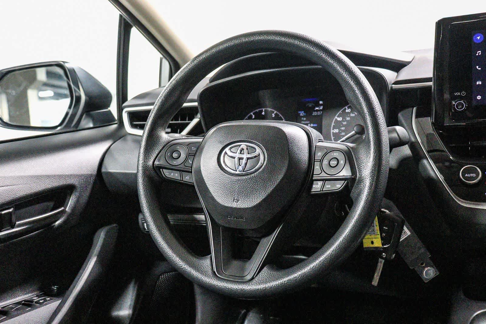 Certified 2025 Toyota Corolla LE FWD image 17