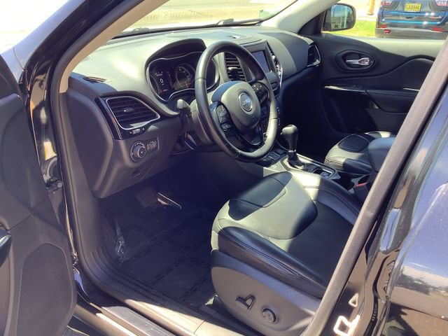 Used 2020 Jeep Cherokee Latitude Plus AWD/4WD image 7