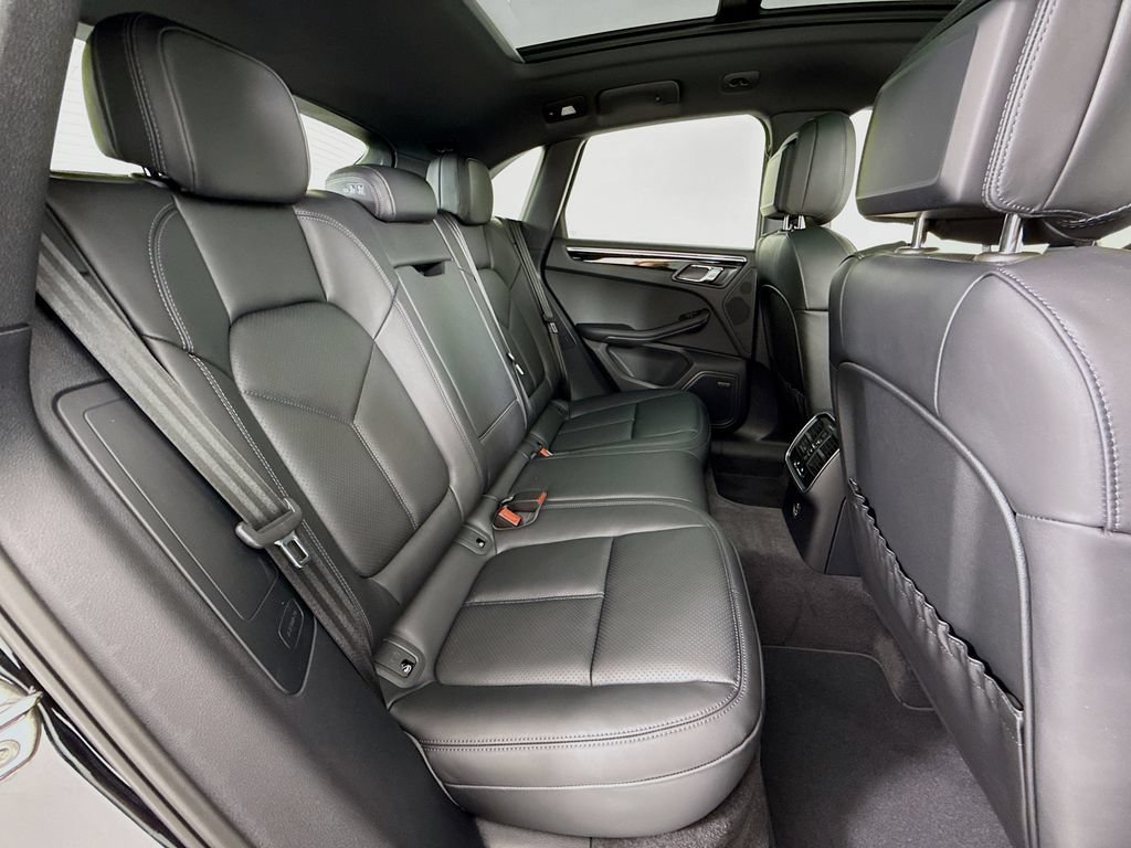 New 2026 Porsche Macan S AWD/4WD image 31