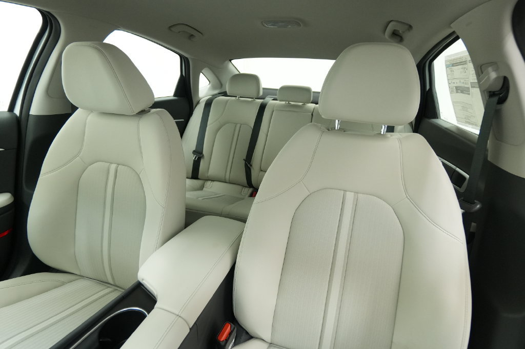 New 2026 Hyundai Sonata SEL AWD/4WD image 12