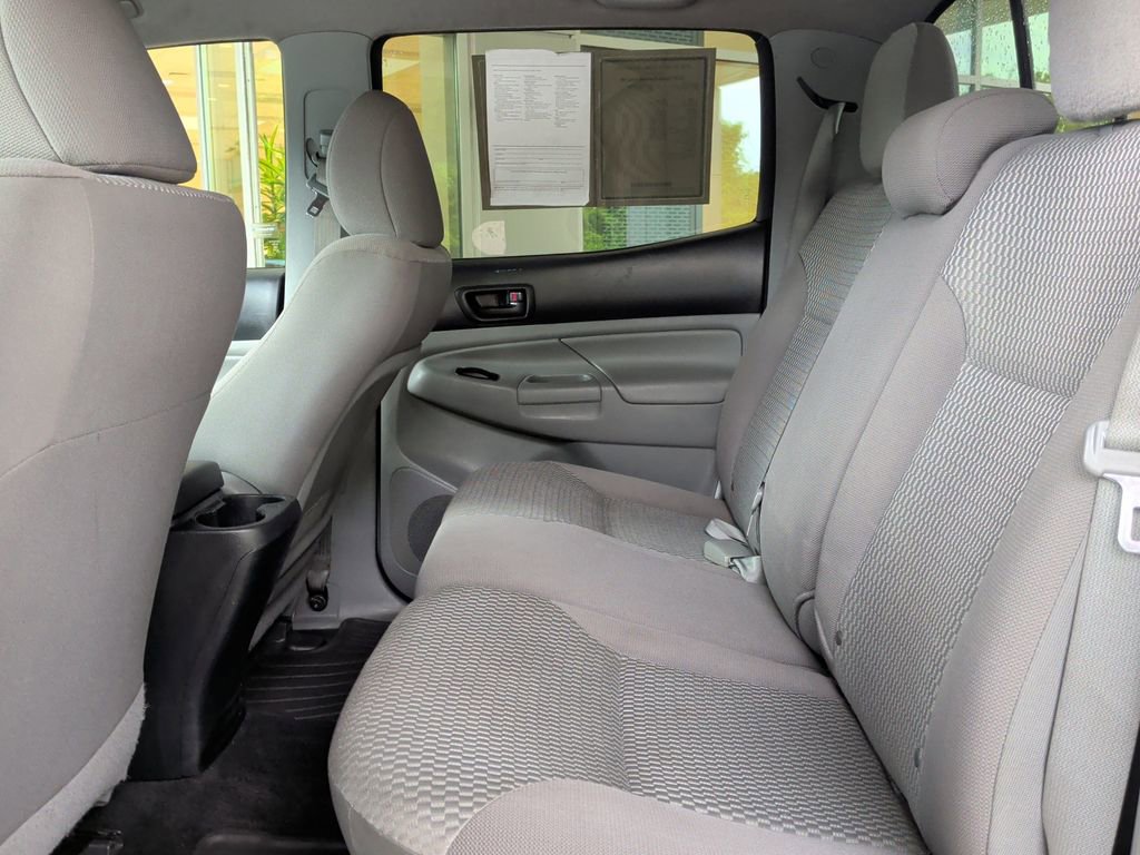 Used 2015 Toyota Tacoma 4x4 Double Cab w/ SR5 Package image 19