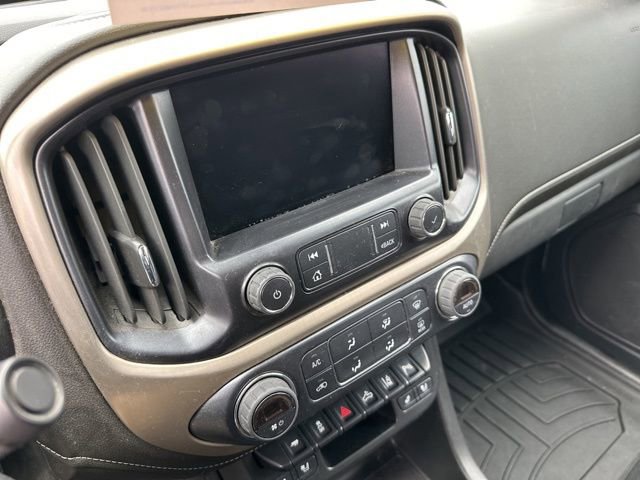 Certified 2022 GMC Canyon Denali image 9