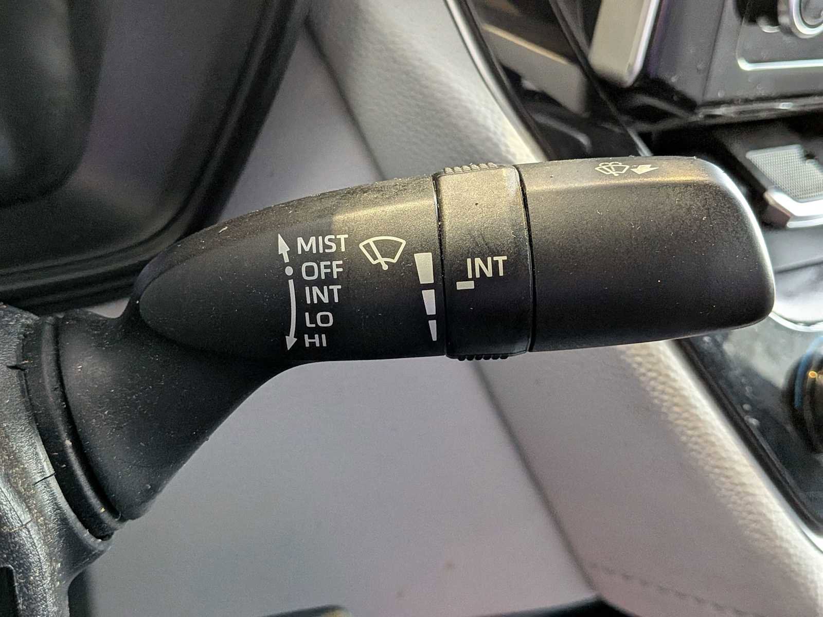 Used 2020 Toyota Corolla SE image 24