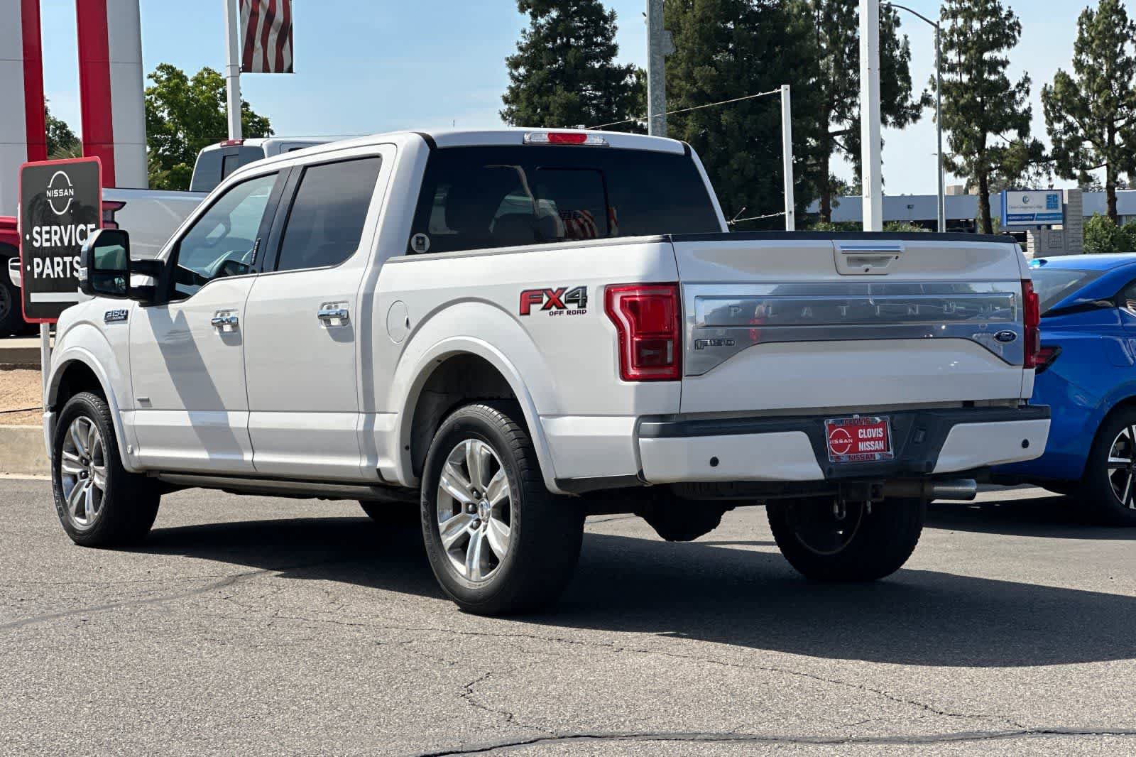 Used 2015 Ford F150 Platinum w/ Equipment Group 701A Luxury AWD/4WD image 7