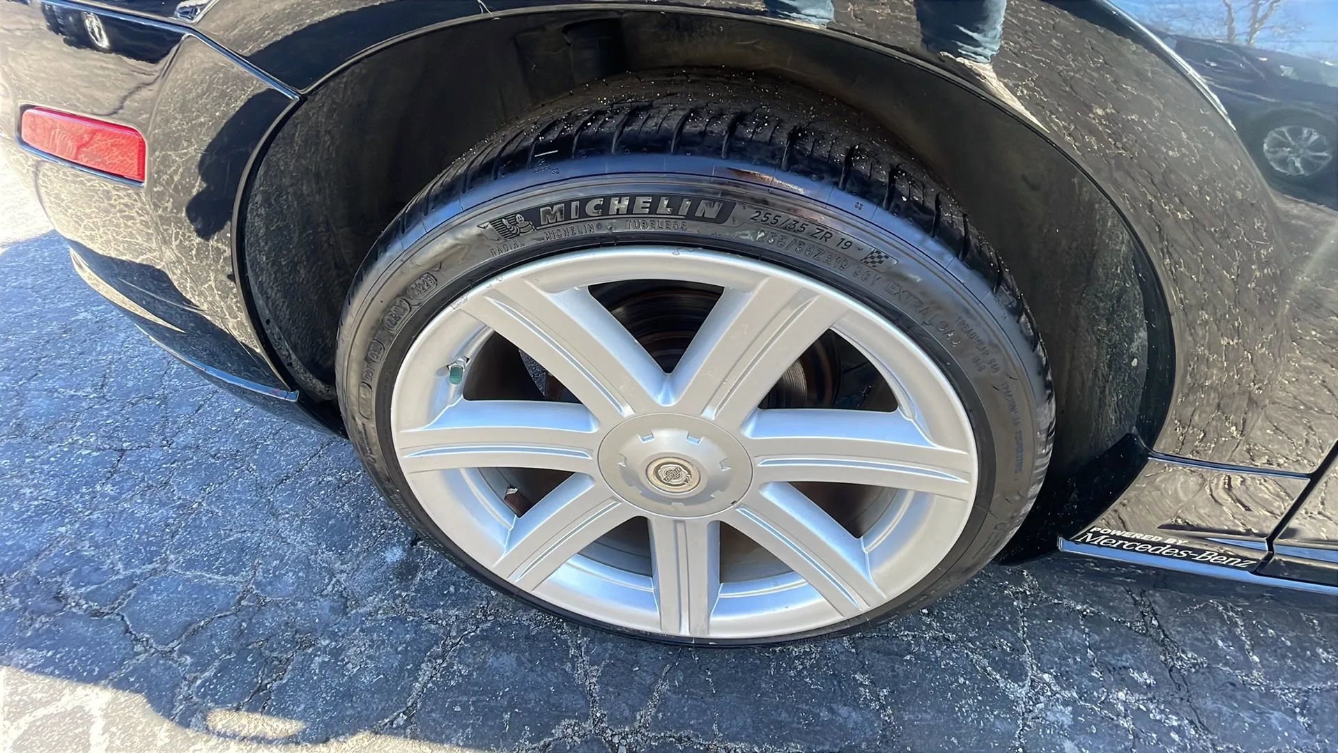 Used 2005 Chrysler Crossfire Limited RWD image 21