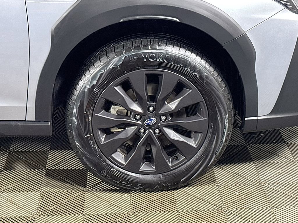 Certified 2025 Subaru Outback Onyx Edition AWD/4WD image 24