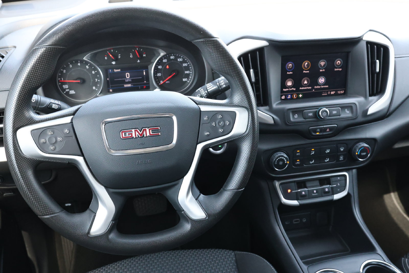Used 2024 GMC Terrain SLE AWD/4WD image 15