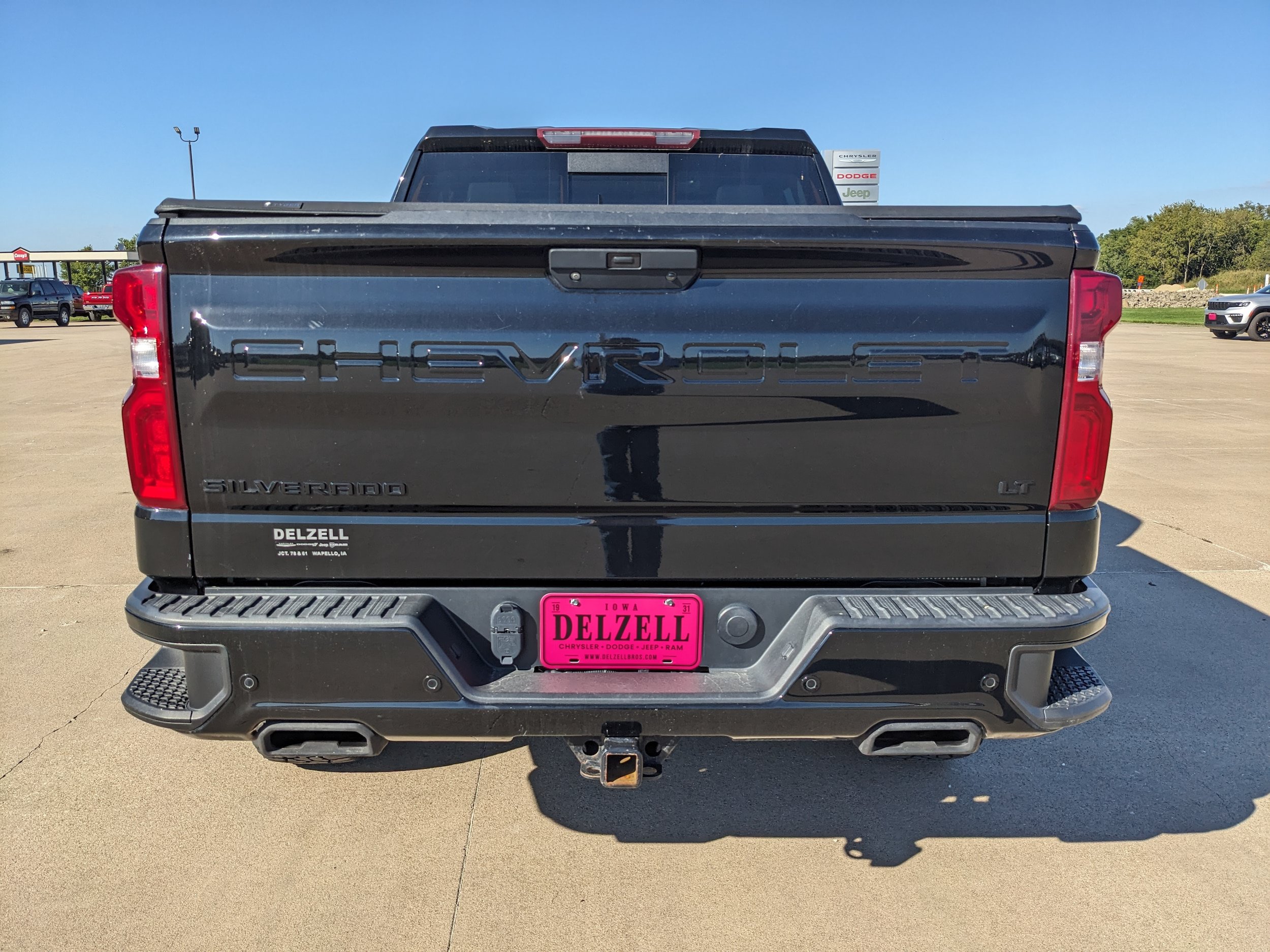 Used 2021 Chevrolet Silverado 1500 LT Trail Boss w/ Convenience Package II AWD/4WD image 7