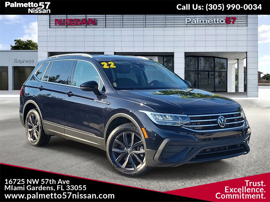 Used 2022 Volkswagen Tiguan SE image 1