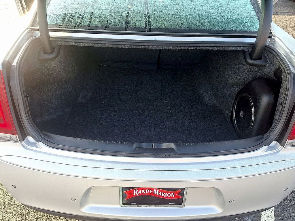 Used 2023 Chrysler 300 Touring L w/ Popular Equipment Group image 29