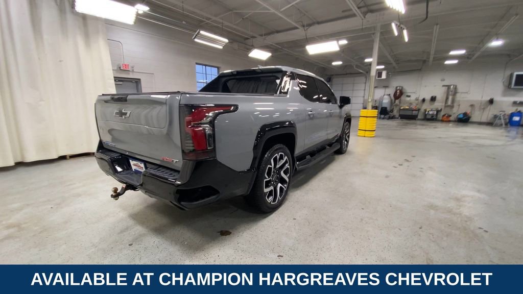 Used 2025 Chevrolet Silverado EV RST image 10