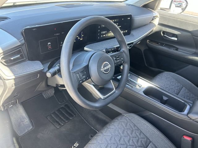 Used 2025 Nissan Kicks SV w/ SV Premium Package AWD/4WD image 18