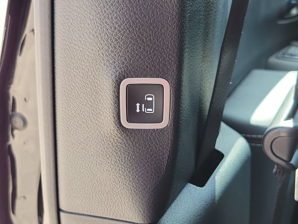 New 2026 Chrysler Voyager LX FWD image 10