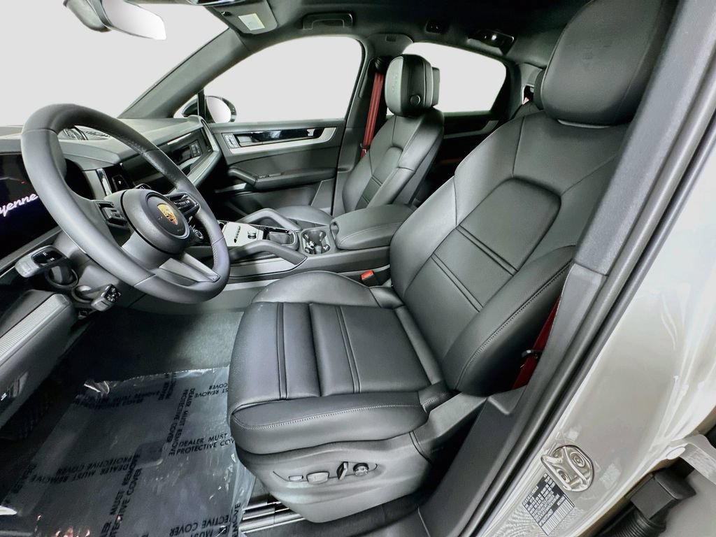 New 2026 Porsche Cayenne Coupe AWD/4WD image 5