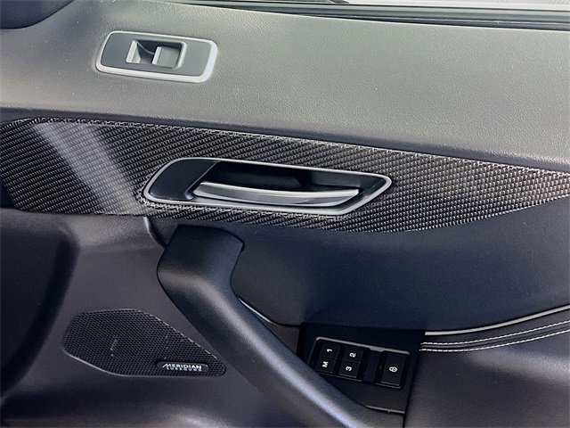 Used 2019 Jaguar F-PACE SVR image 31