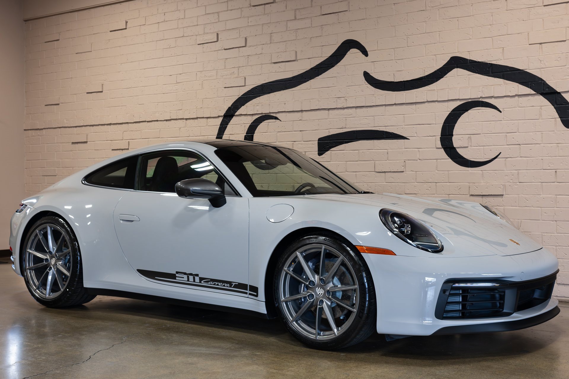 Used 2024 Porsche 911 Carrera T image 2