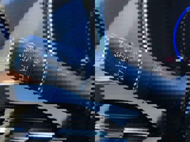 Used 2022 Acura MDX FWD image 29