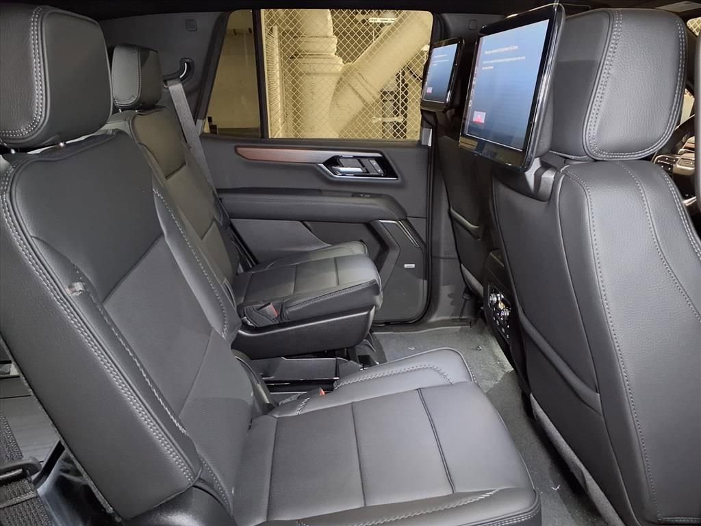 New 2026 GMC Yukon Denali w/ Denali Reserve Package image 7
