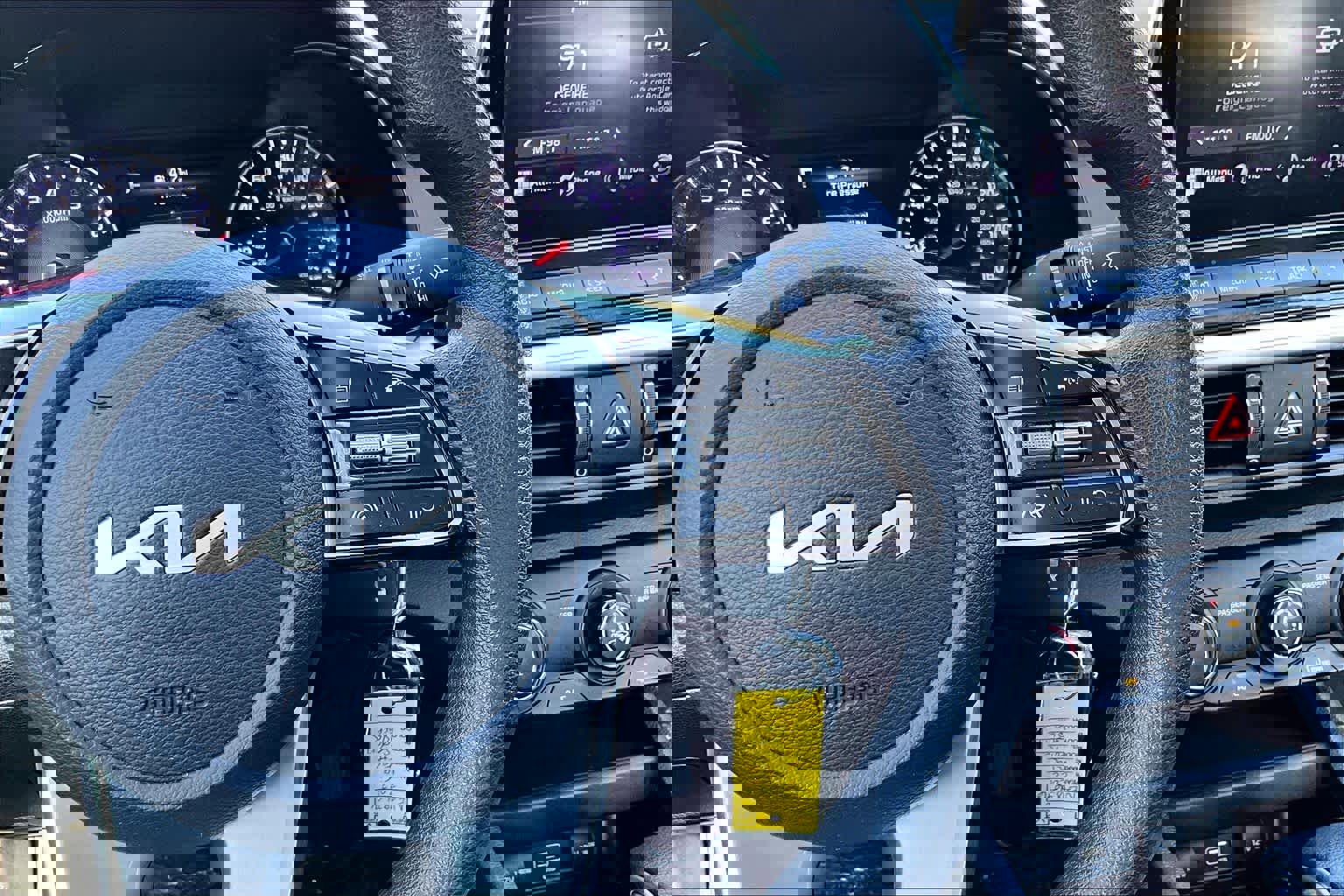 Used 2022 Kia Forte LXS w/ LXS Technology Package image 24